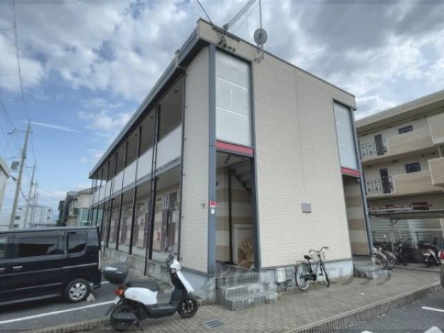 レオパレスハイランド３外観写真1