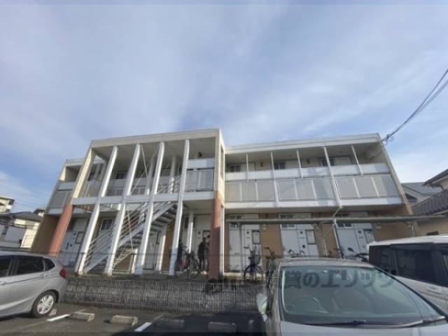 レオパレスいぶき外観写真1