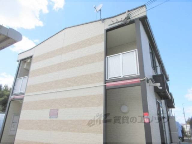 レオパレス東菜畑２外観写真3