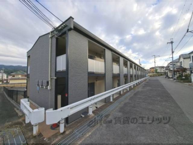 レオパレス南生駒外観写真1