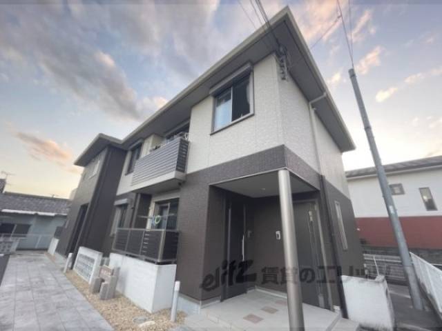 エレガンシア外観写真2