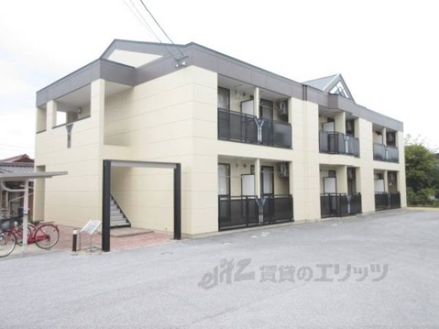 ＭＵＬＢＥＲＲＹ　ＨＯＵＳＥ外観写真1