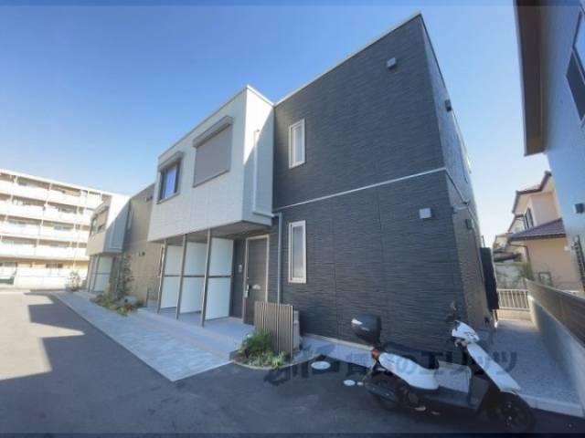 ブランドール外観写真1