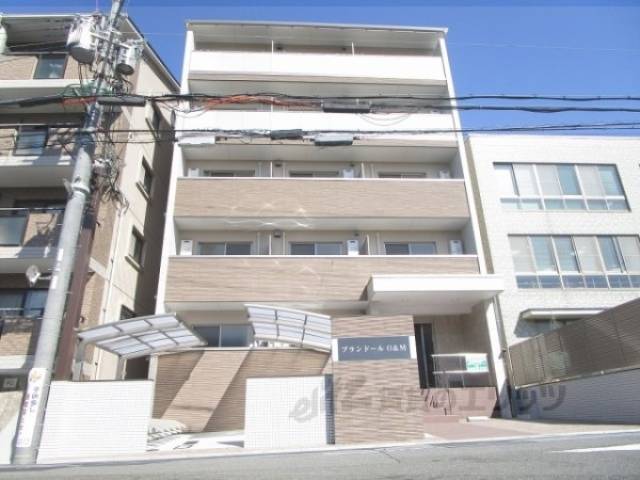 ブランドールO＆M外観写真1