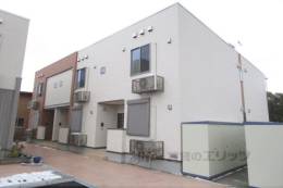 ヴォルペロッソ外観写真