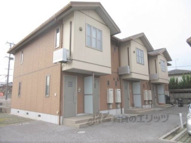 キャッスル　ヴィラ外観写真1