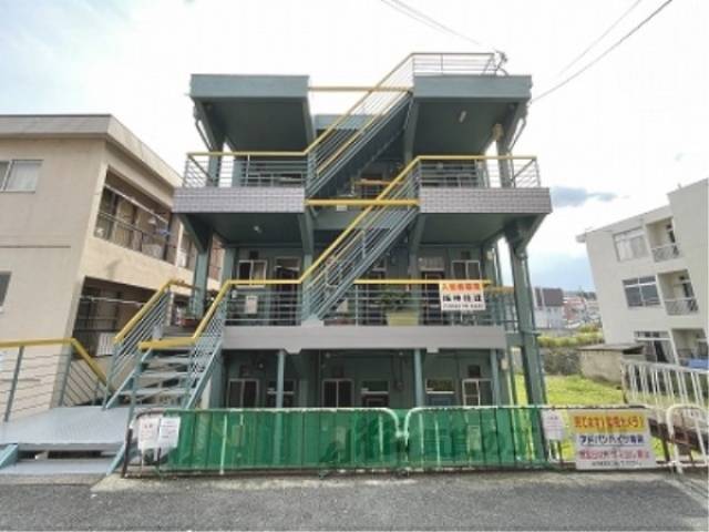 アドバンハイツ１号館外観写真1