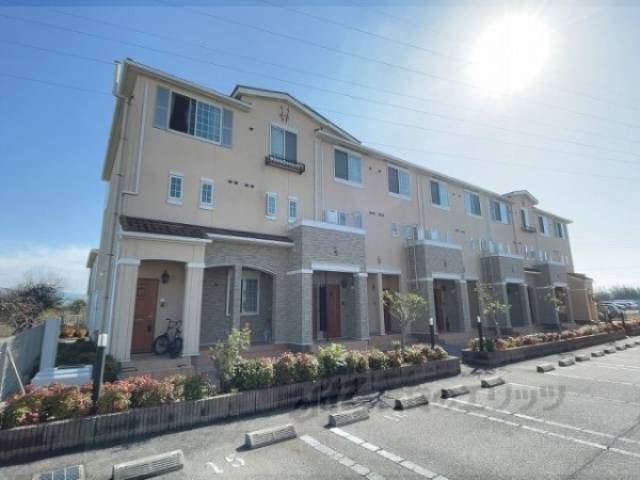 グリーン琥珀外観写真1