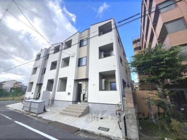 Ｗａｒｈｏｌ京都外観写真1