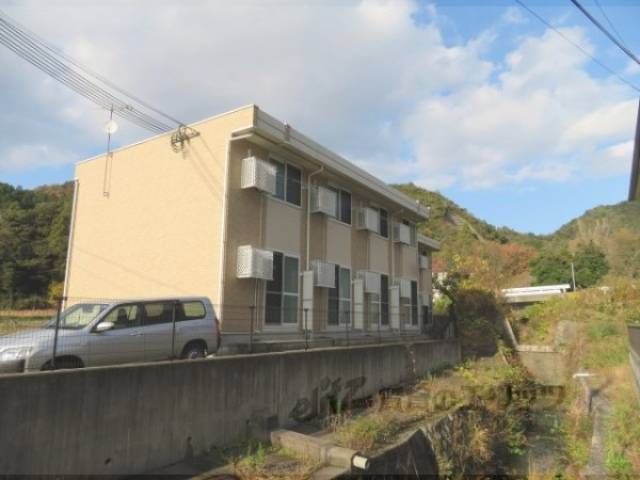 レオパレス真外観写真1
