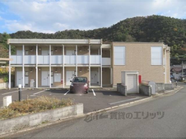 レオパレス真外観写真3