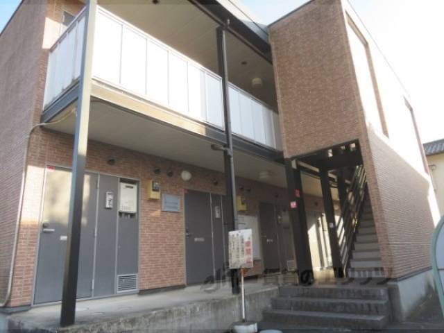 レオパレスクレインコート田中外観写真3