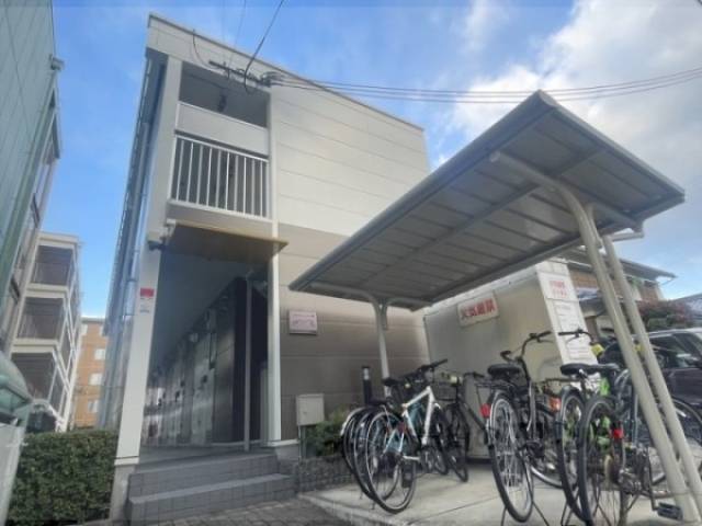 レオパレスＡＱＵＡ　ＢＬＵＥ外観写真1