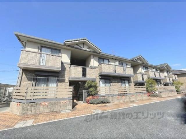 メゾンリヴェール外観写真1