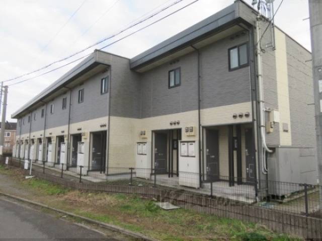 レオパレス亀ヶ窪外観写真2