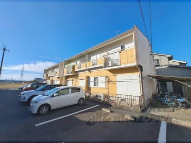 尺土グリーンヴィレッジＡ外観写真2