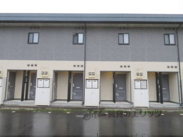 レオパレス石川外観写真2