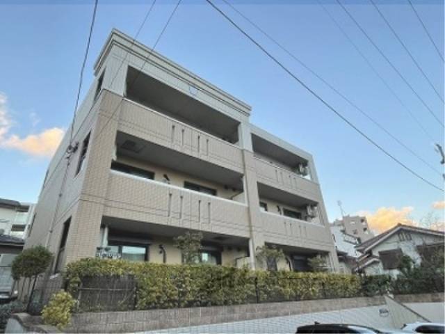 ヒルジアス生駒外観写真1