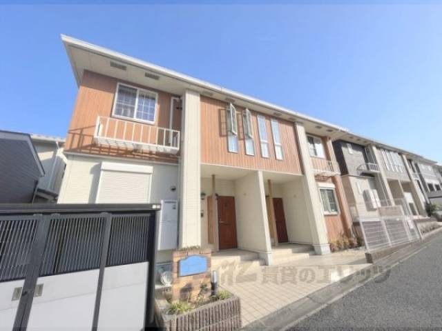 エレガンシア外観写真2