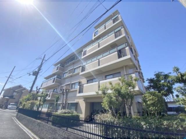 フォルムあやめ池外観写真1