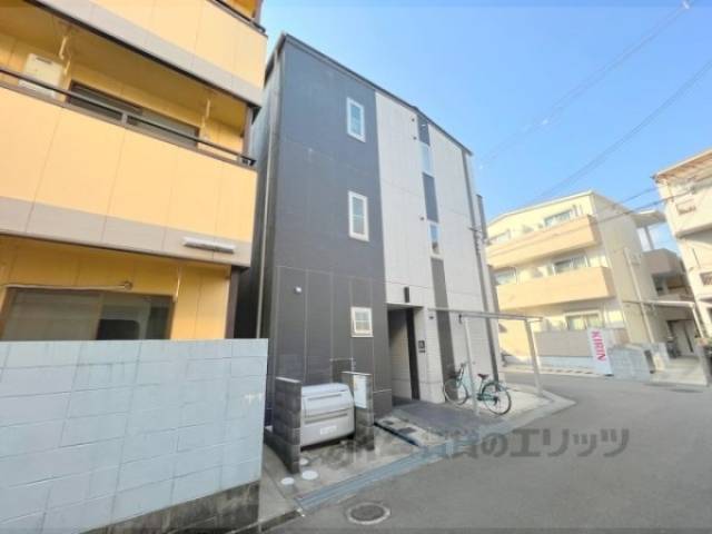 Ｍ’ｓ　ｃｏｕｒｔ外観写真2