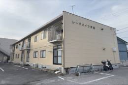 レークハイツ伊庭１外観写真