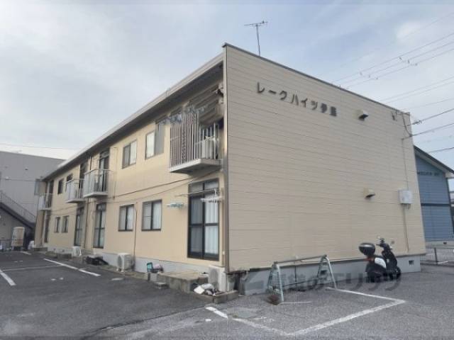 レークハイツ伊庭１外観写真1