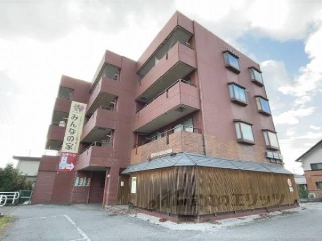 ヴィラロンシャン外観写真1