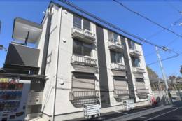 クラウディア長尾外観写真