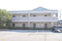 マコズ・アベニュー外観写真