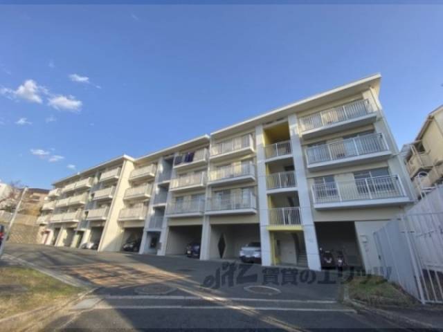 ルノアス富雄外観写真1