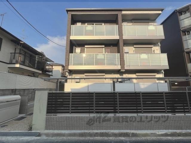  シャーメゾンハピネス参番館外観写真1