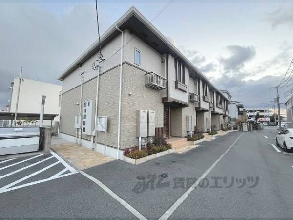 141809の外観写真