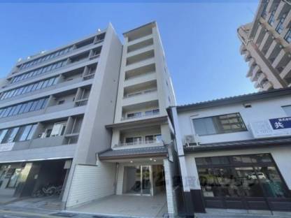 シャトー・ヴィヴァン外観写真1