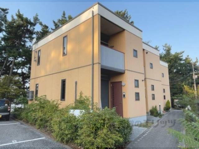 ステージ　リペリアン外観写真1