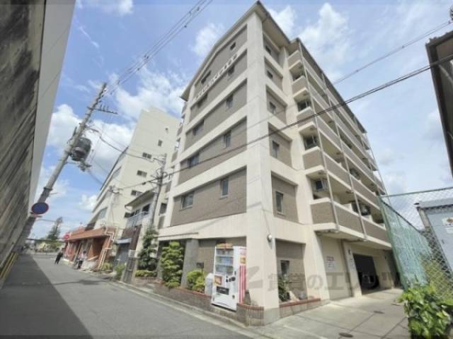 アイリスハイツ８号館外観写真1