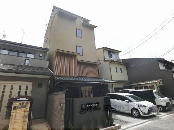 142087の外観写真