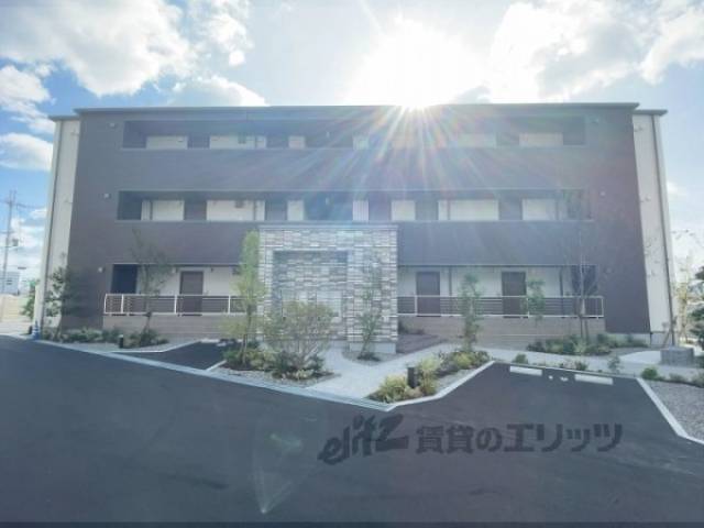 シャーメゾン忠　彦根外観写真2