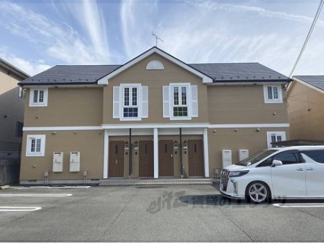 コモドカーサ・アヤ１外観写真2