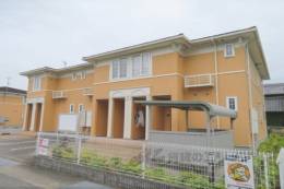 ベル　ファミーユ１3番館外観写真