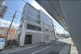 ヴェルメゾン山階外観写真