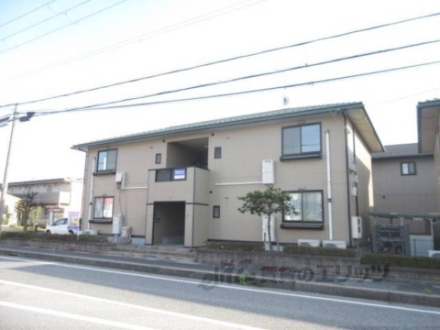 ロイヤルフィーノ外観写真1