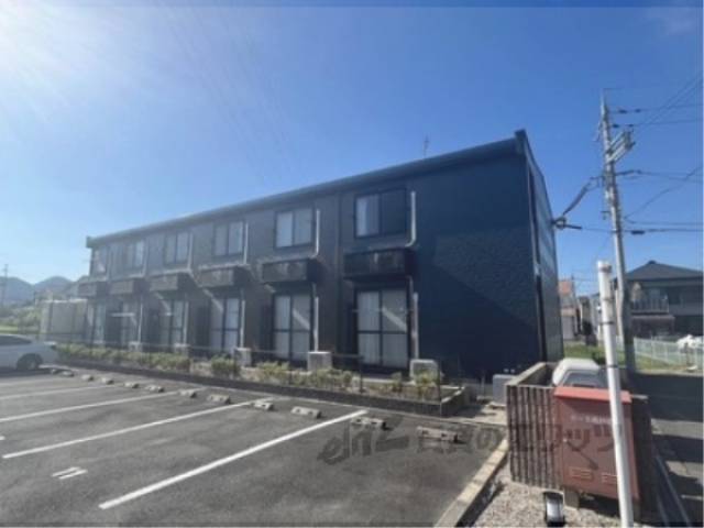 レオパレスプレミール外観写真2