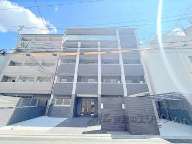 クレドール西大路駅前外観写真1