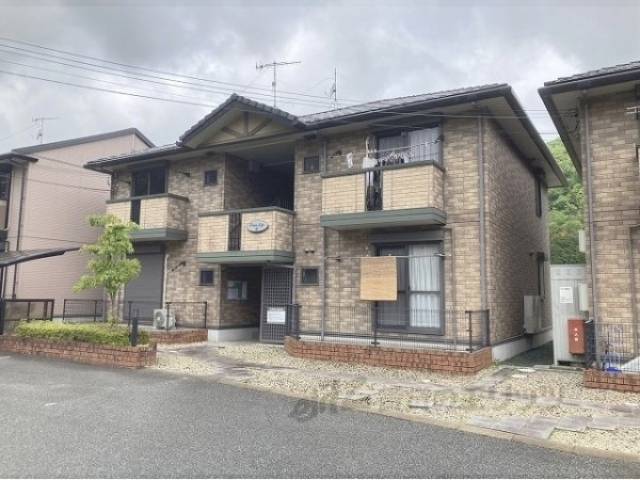 ピュアライフB棟外観写真3