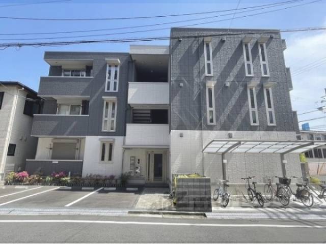パインヒルズ嘉平外観写真1