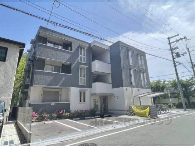 パインヒルズ嘉平外観写真2