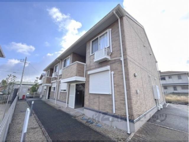 ロイヤルガーデン四条外観写真1