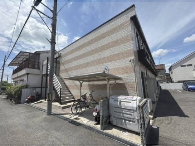 レオパレスフラワーヒルズ外観写真2