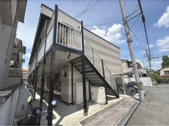 レオパレスフラワーヒルズ外観写真3